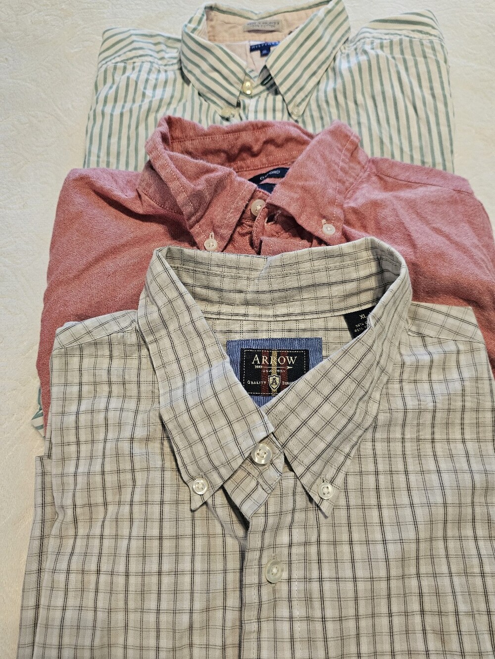 Lot of 3 Men’s XL LS SS Button-Down Shirts Tommy Hilfiger Saddlebred Arrow Euc